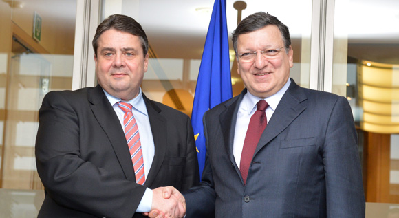 Bundesminister Sigmar Gabriel mit EU-Kommissionspräsident José Manuel Barroso