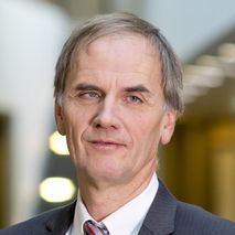 Portrait von Dr. Holger Krawinkel, Mitglied der Geschäftsleitung beim Verbraucherzentrale Bundesverband e.V.